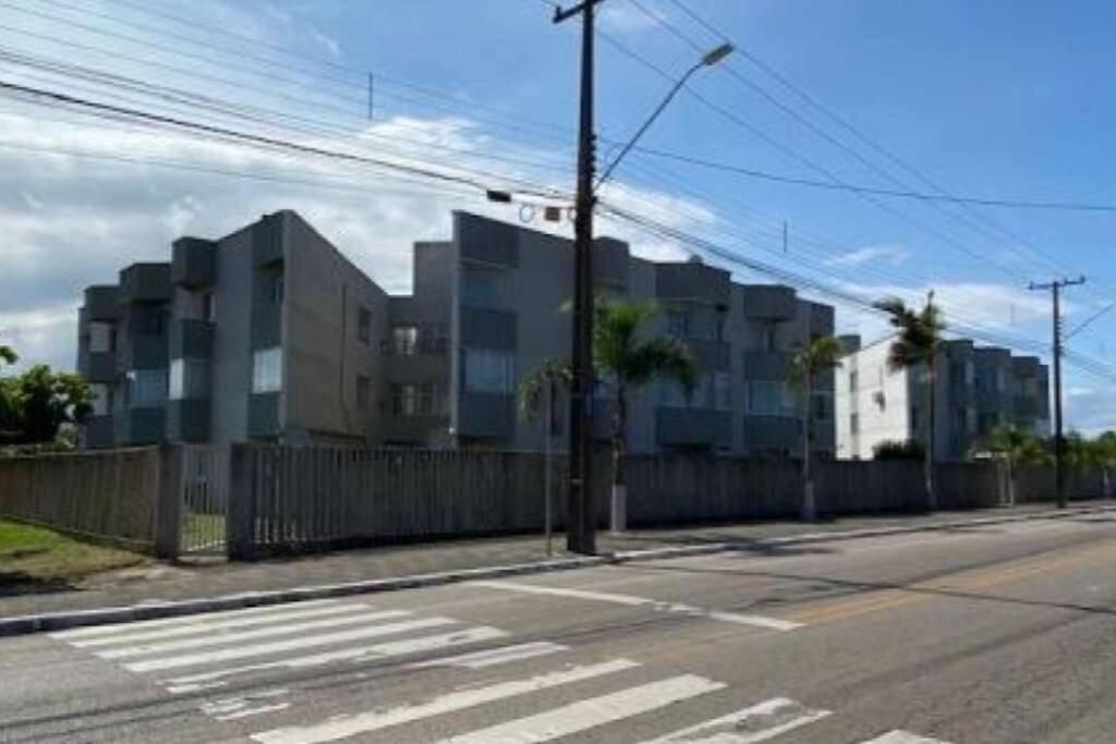 Apartamento Aconchegante 20Mts Da Praia, 3Quartos. Guaratuba Eksteriør bilde